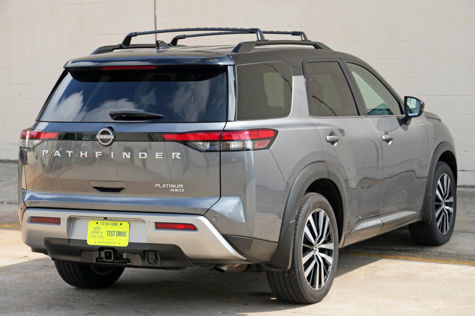 Used 2025 Nissan Pathfinder Platinum AWD/4WD image 55