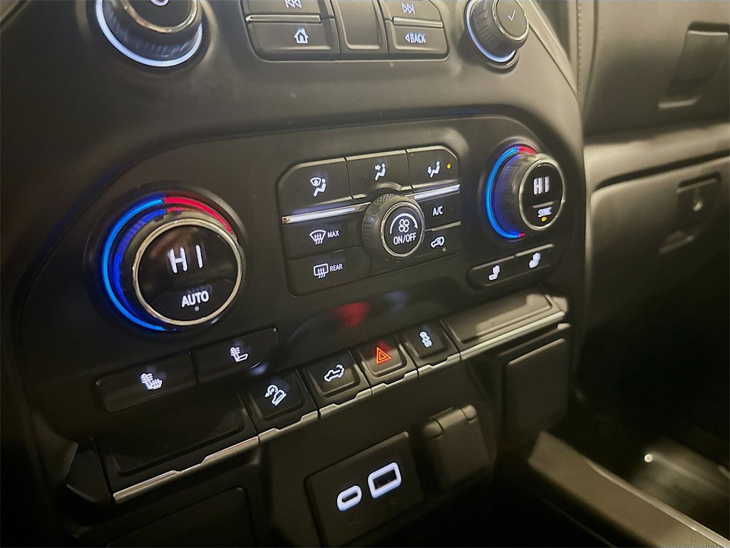 Used 2021 Chevrolet Silverado 1500 LT Trail Boss w/ Bed Protection Package image 15