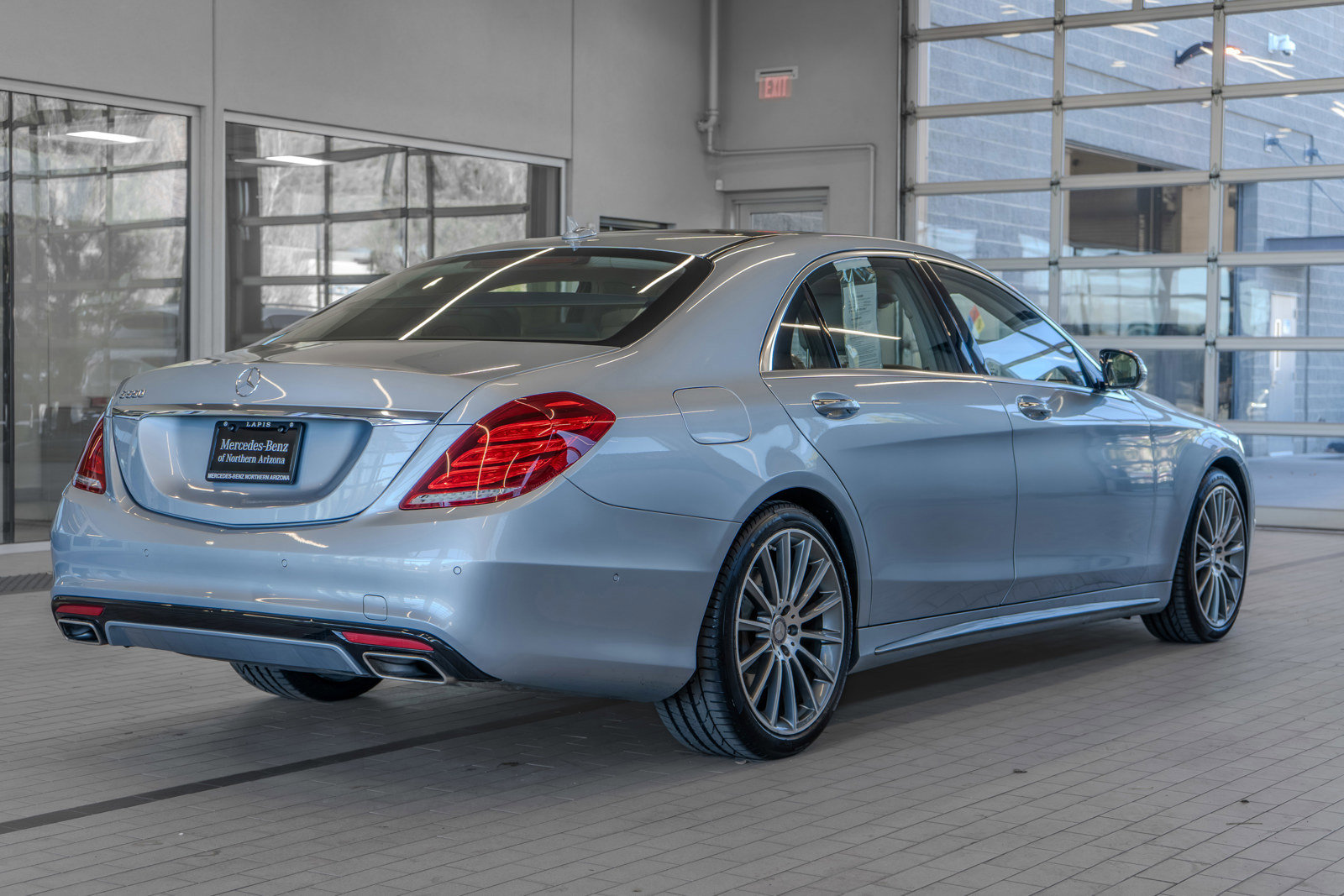 Used 2015 Mercedes-Benz S 550 Sedan image 28