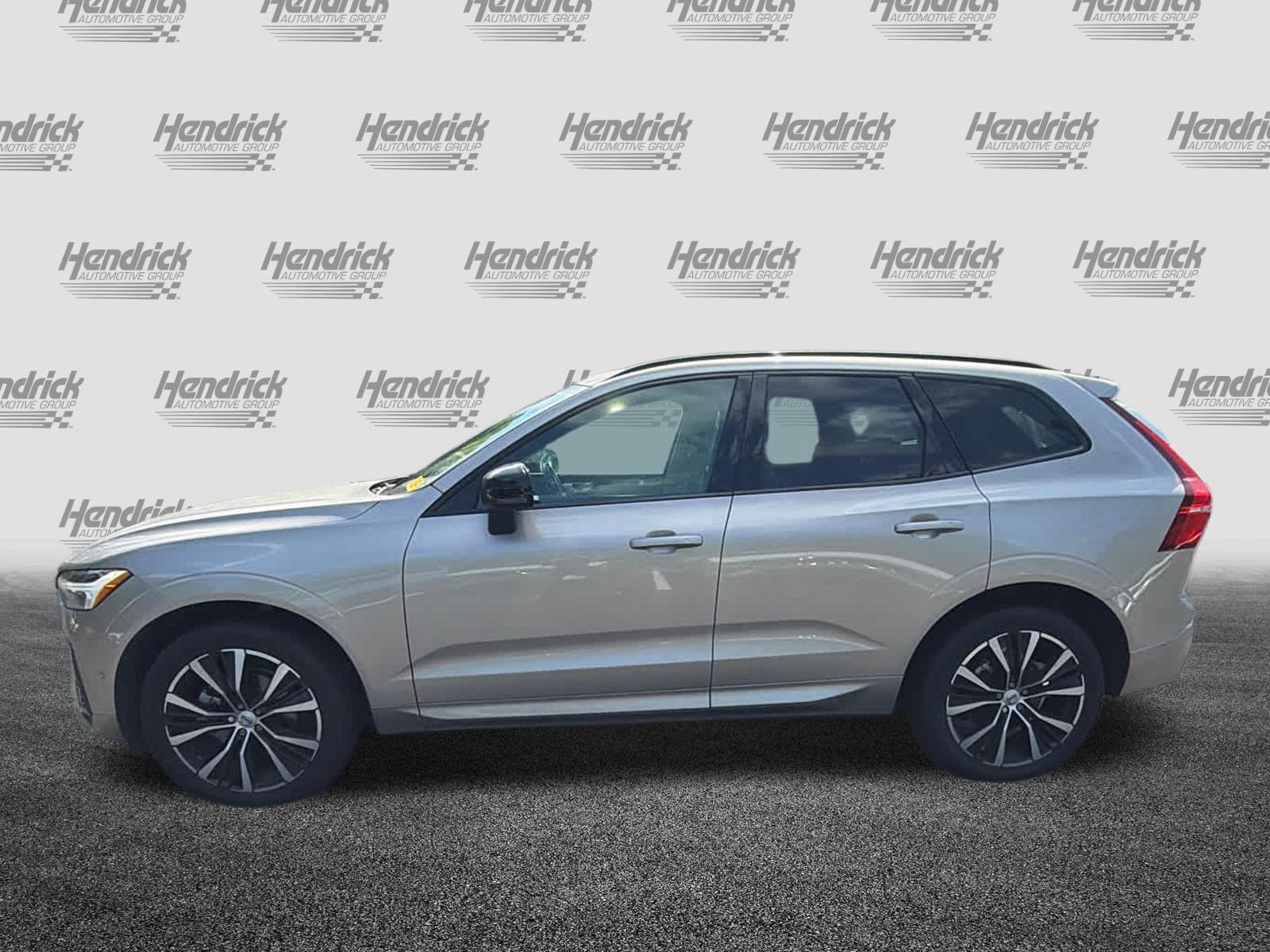 Used 2024 Volvo XC60 B5 Plus w/ Protection Package Premier AWD/4WD image 10