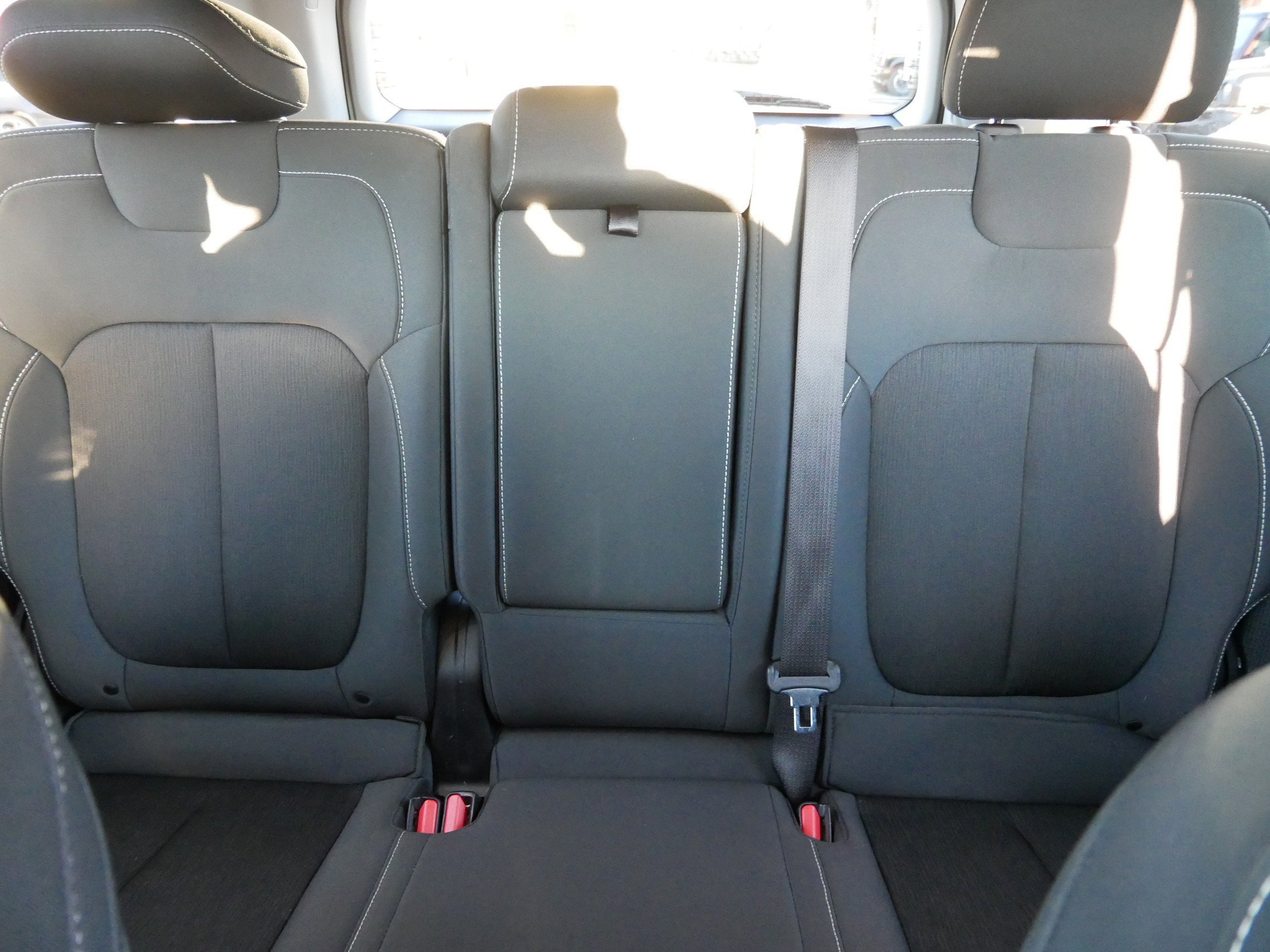 Used 2023 Jeep Grand Cherokee Laredo w/ Luxury Tech Group I image 13