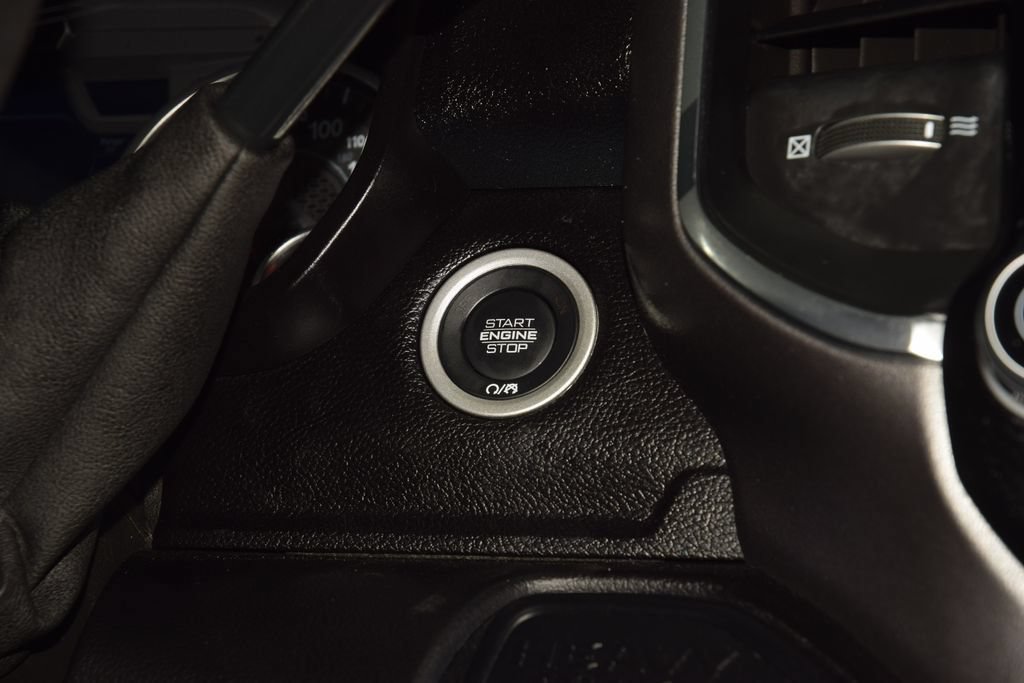 Used 2025 RAM 5500 4x4 Crew Cab image 26