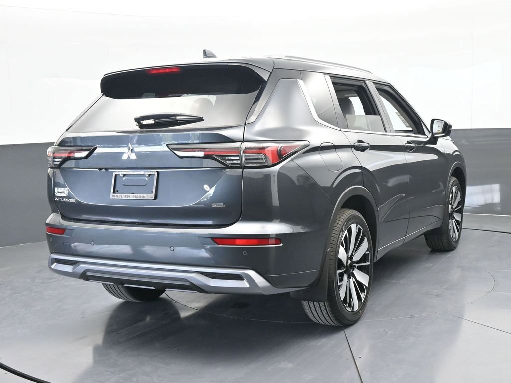 New 2026 Mitsubishi Outlander SEL FWD image 5