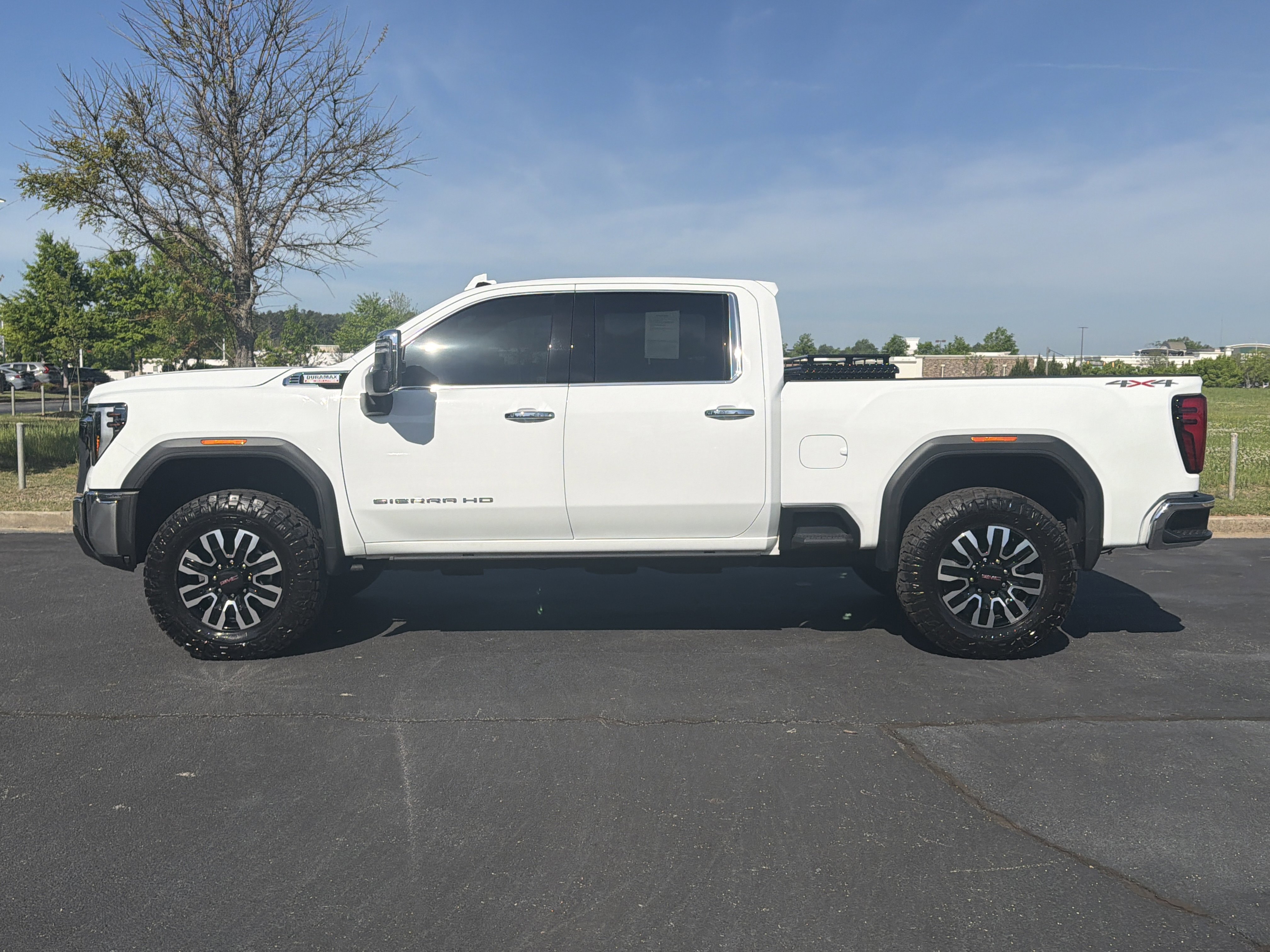 Used 2025 GMC Sierra 2500 SLT AWD/4WD image 6
