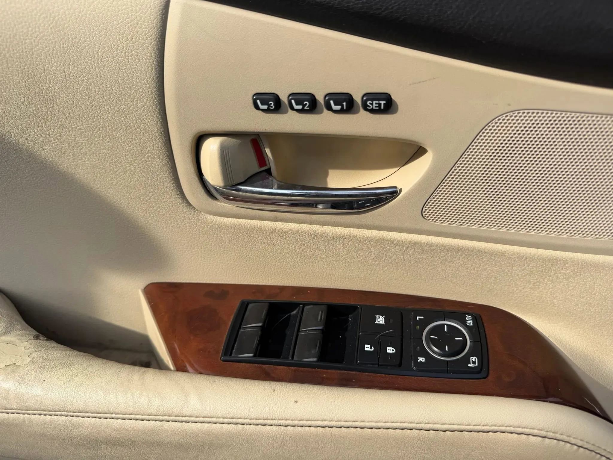 Used 2013 Lexus RX 350 AWD w/ Navigation Pkg image 22