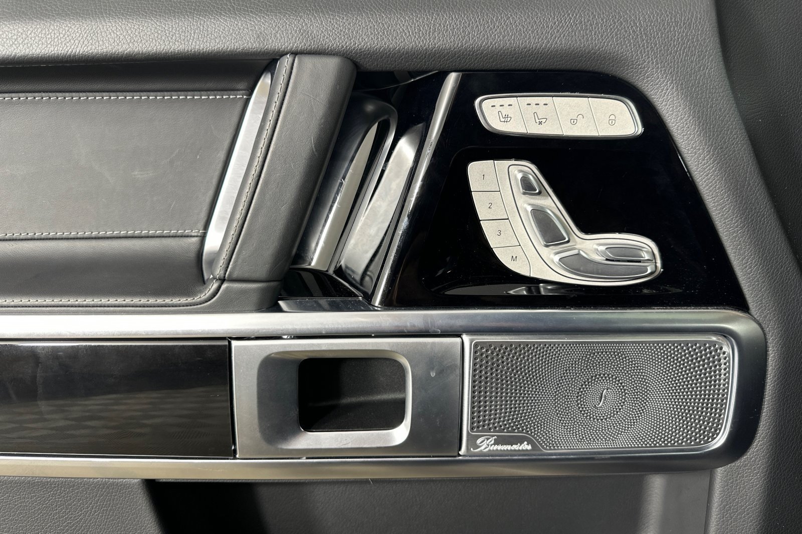 Used 2025 Mercedes-Benz G 550 image 10