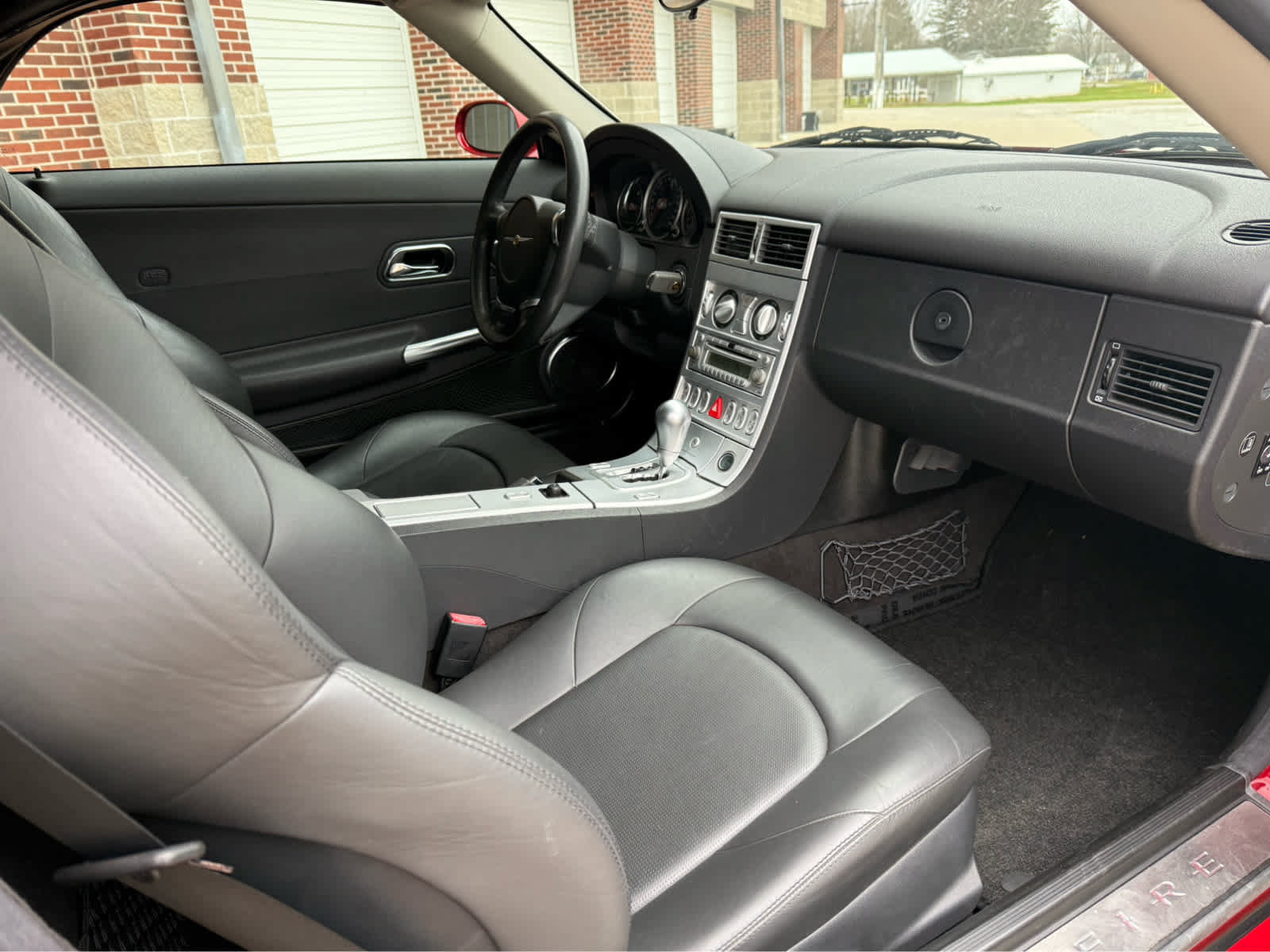 Used 2005 Chrysler Crossfire Limited RWD image 18
