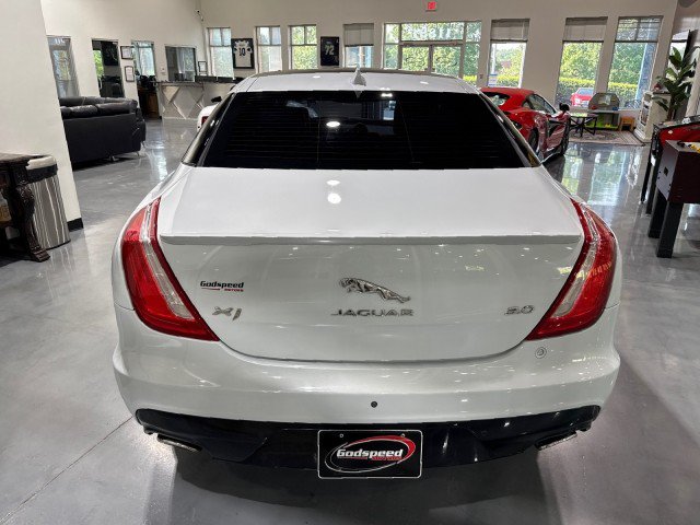 Used 2016 Jaguar XJ R-Sport RWD image 6