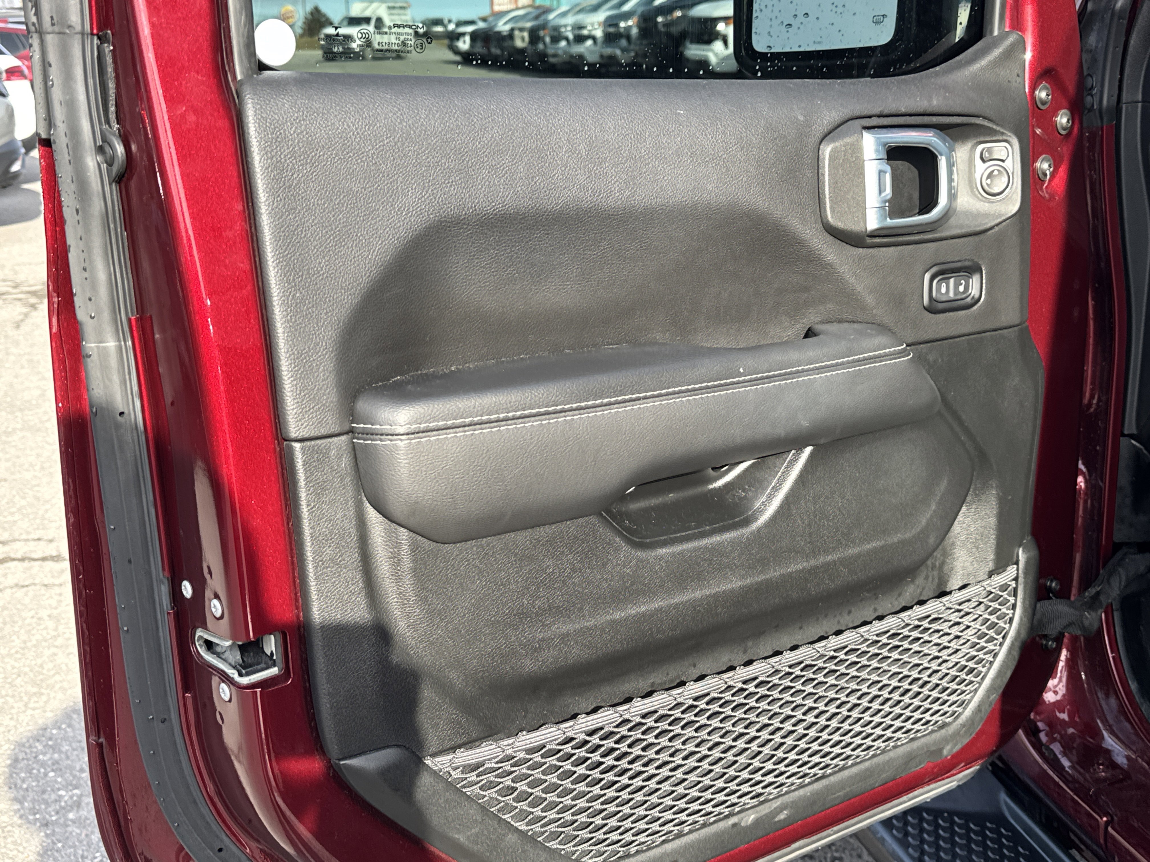 Used 2021 Jeep Wrangler Unlimited Sahara w/ Cold Weather Group image 15