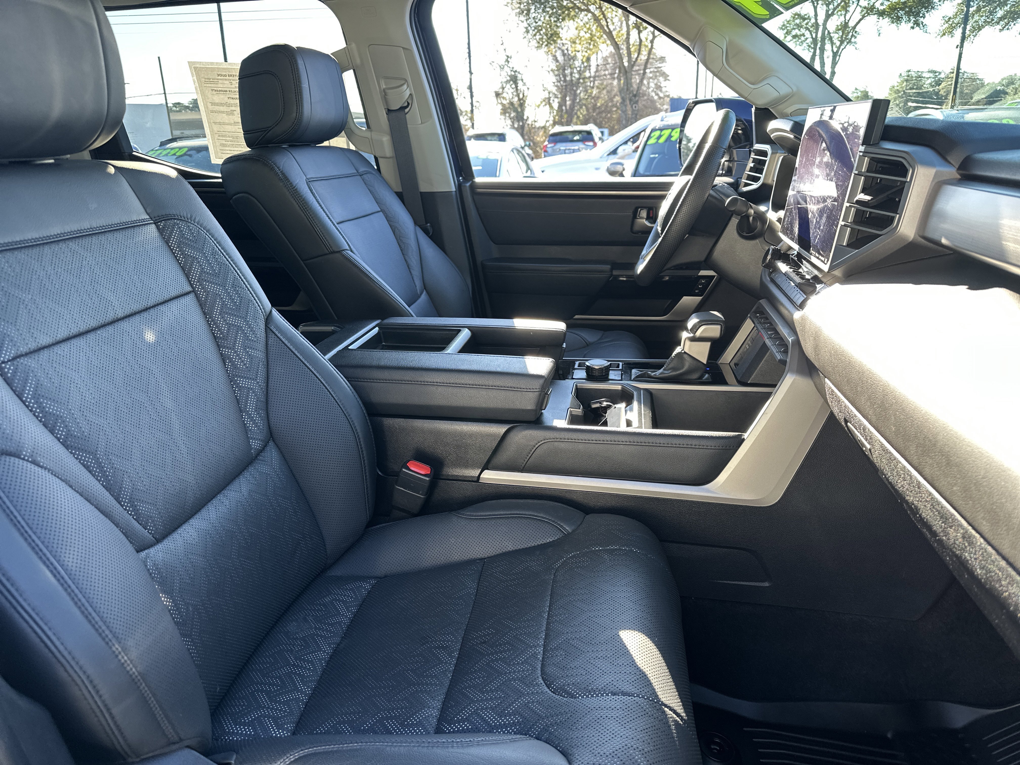 Used 2024 Toyota Tundra Limited image 12