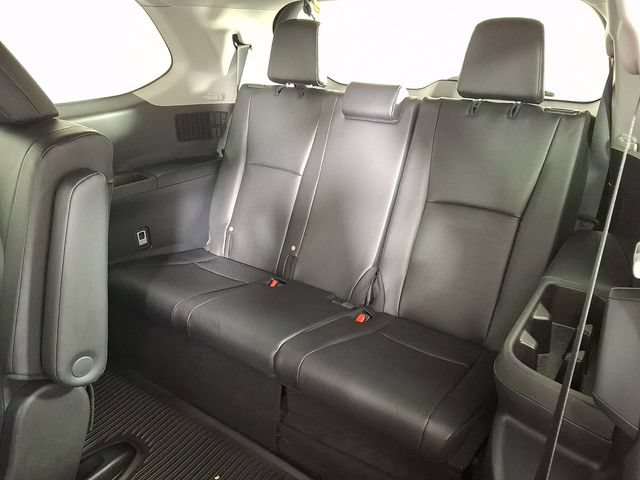 Used 2024 Toyota Grand Highlander AWD image 14