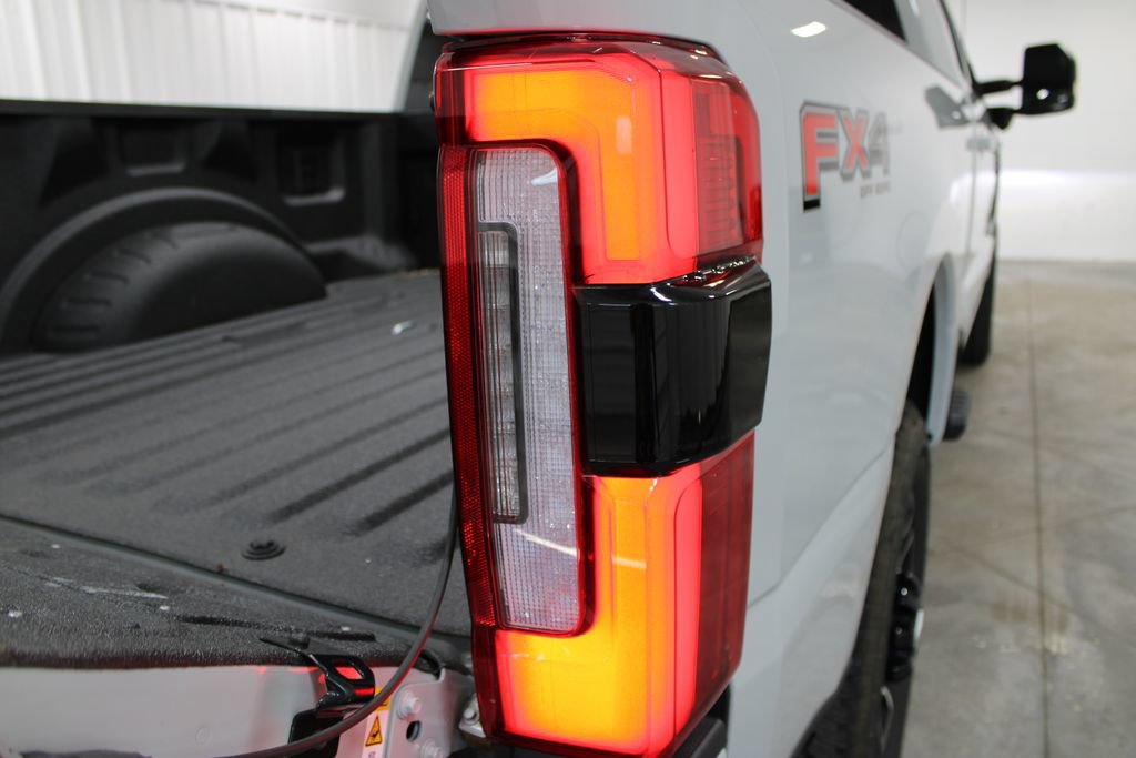 Used 2026 Ford F250 Platinum AWD/4WD image 31