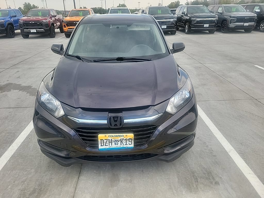 Used 2017 Honda HR-V LX image 2