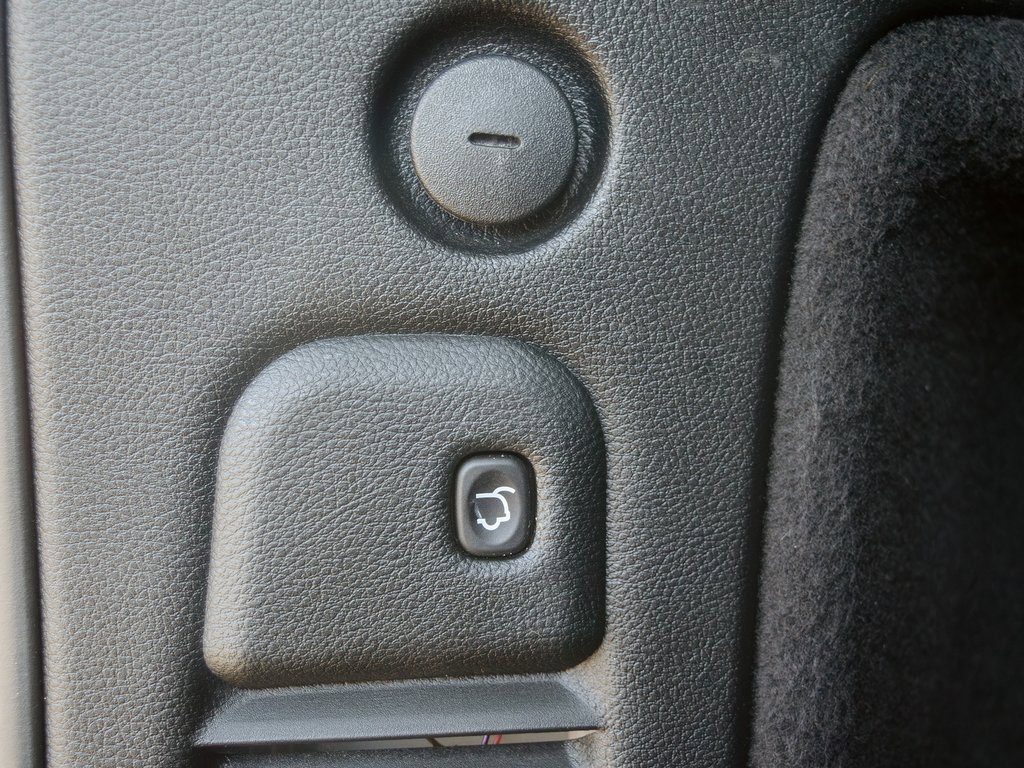 Used 2022 Dodge Durango R/T w/ Blacktop Package image 6