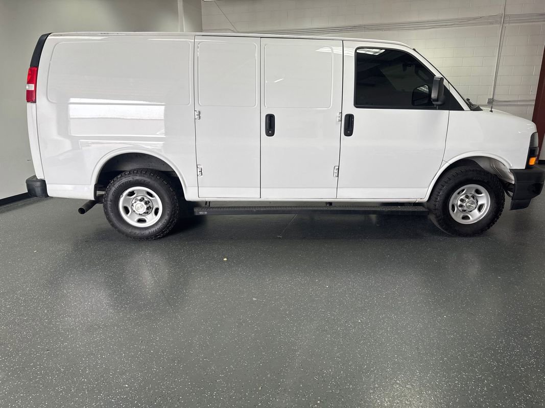 Used 2021 Chevrolet Express 2500 w/ Driver Convenience Package image 3