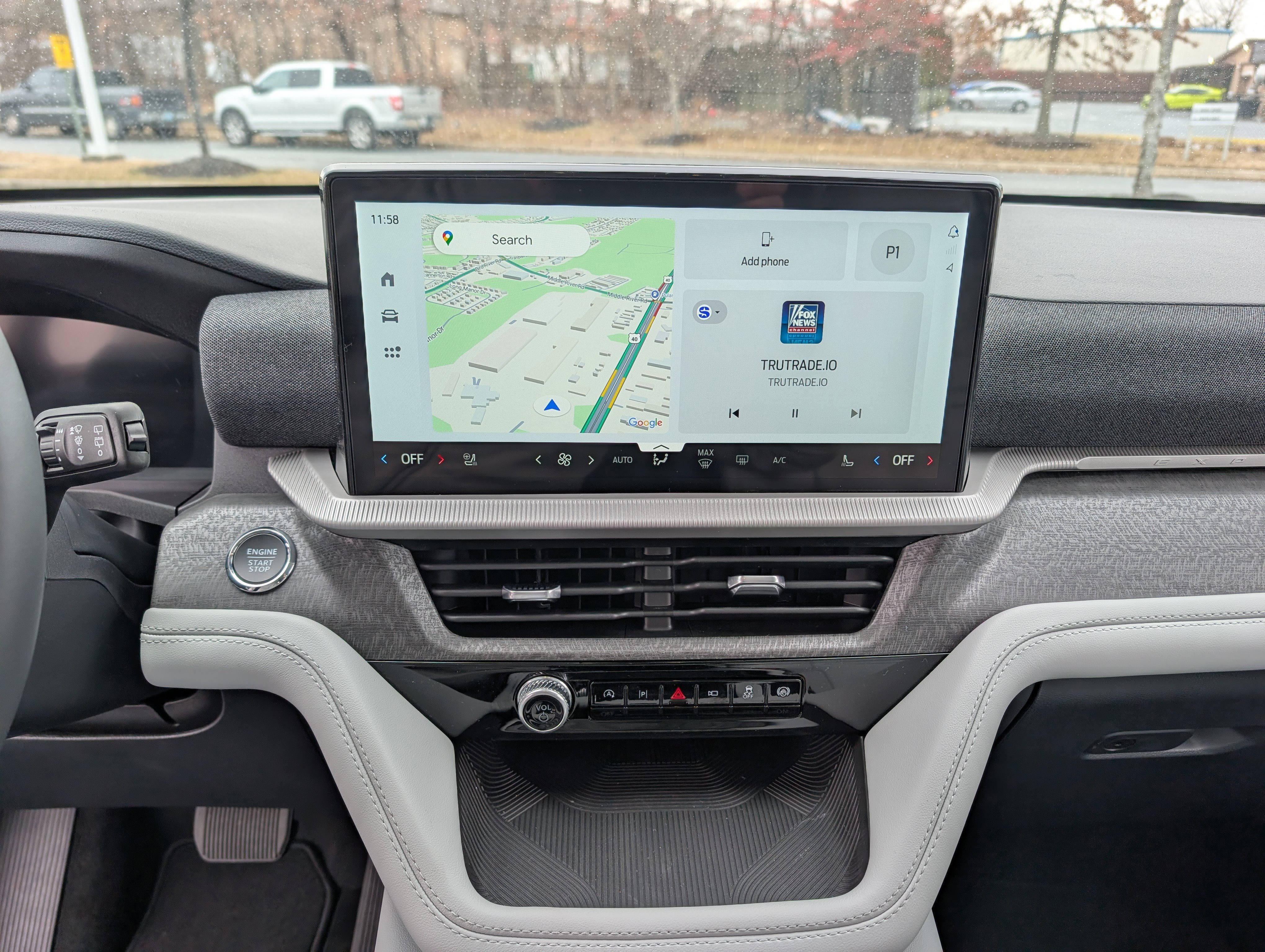 New 2026 Ford Explorer Platinum w/ LUX Leather Package image 17