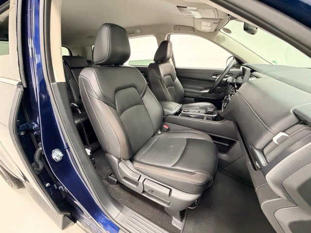 Used 2026 Nissan Pathfinder SL AWD/4WD image 22