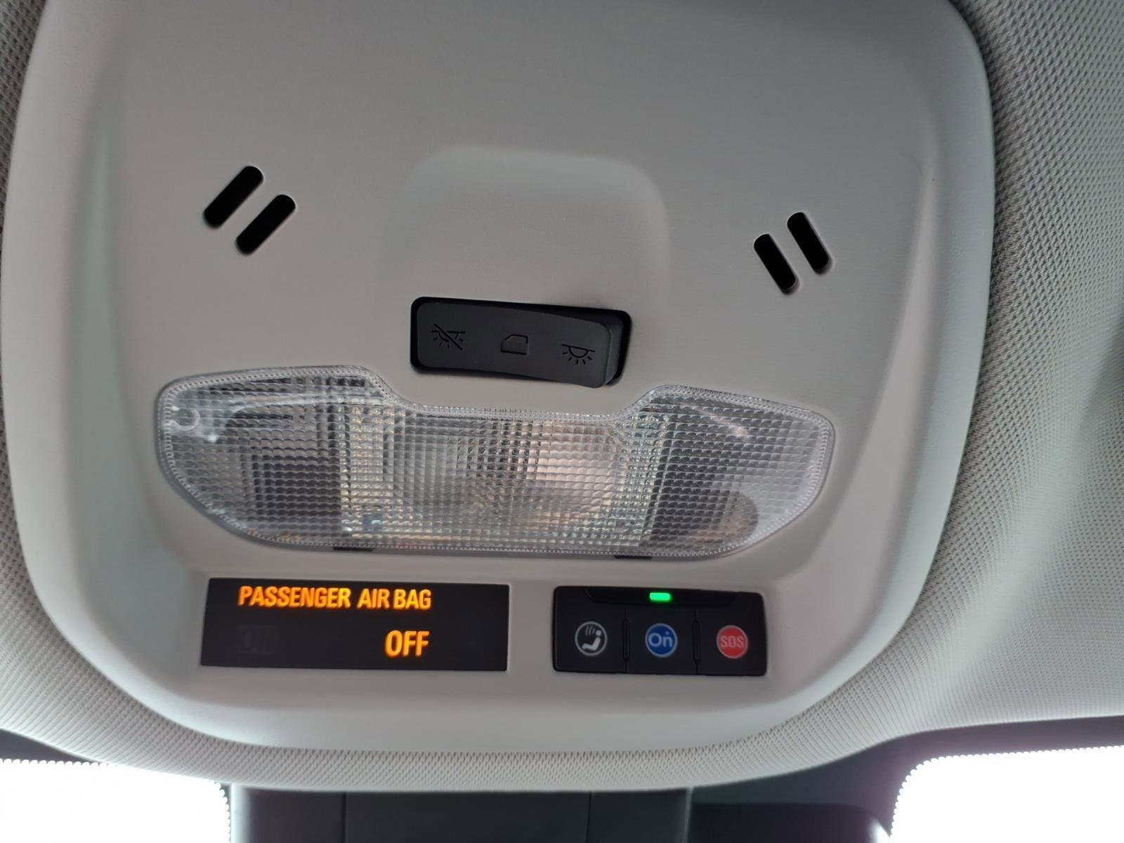 Used 2025 Chevrolet Trax LT w/ LT Convenience Package FWD image 26