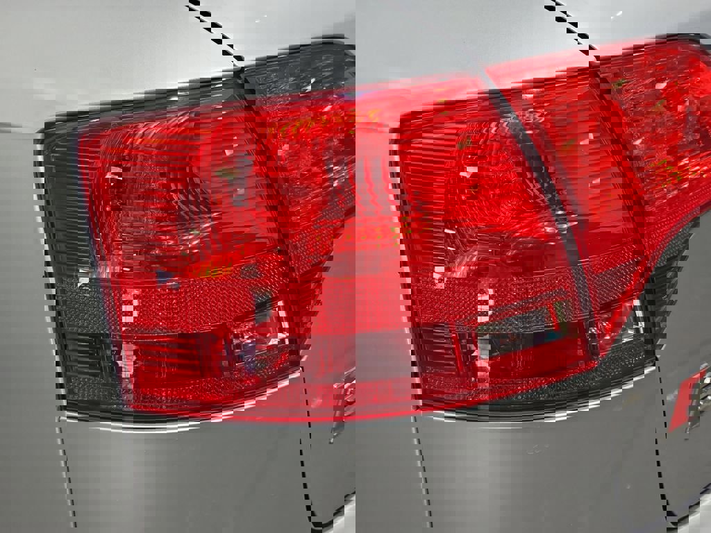 Used 2005 Audi S4 Avant AWD/4WD image 34