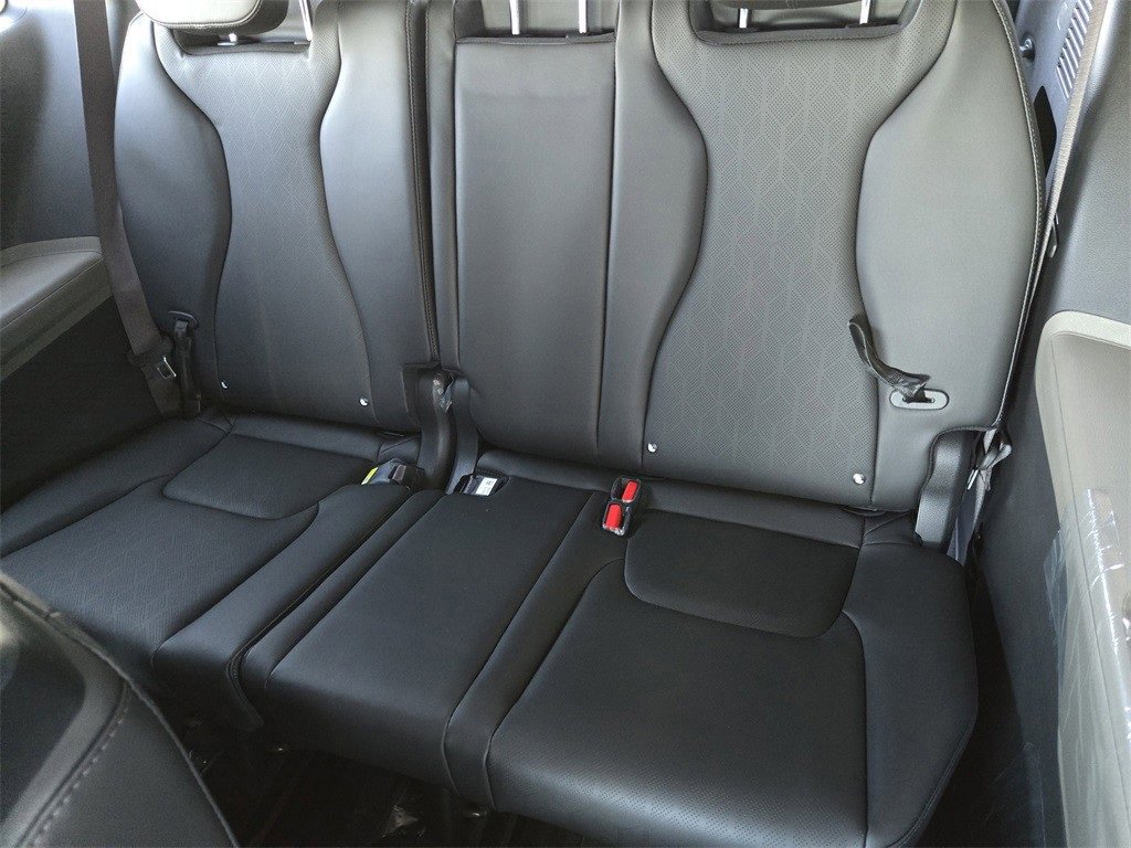 New 2026 Kia Carnival image 22