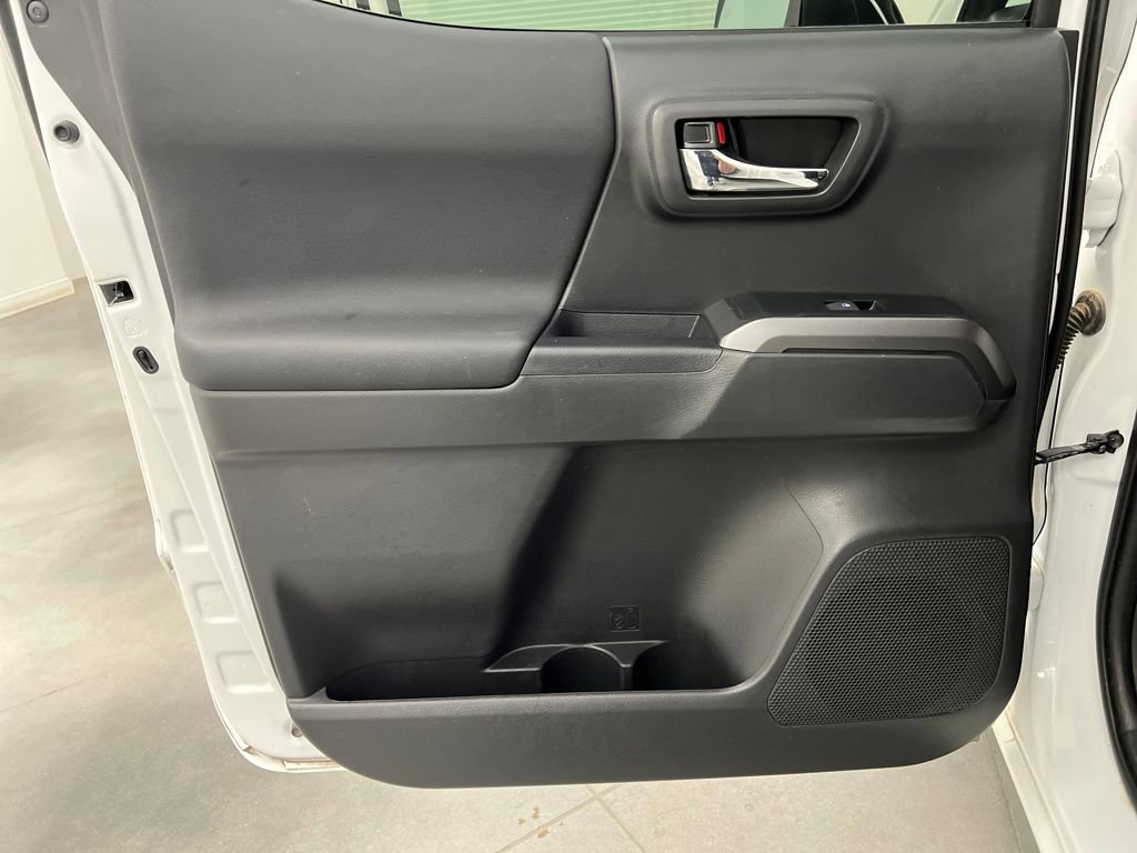 Used 2023 Toyota Tacoma TRD Off-Road image 15