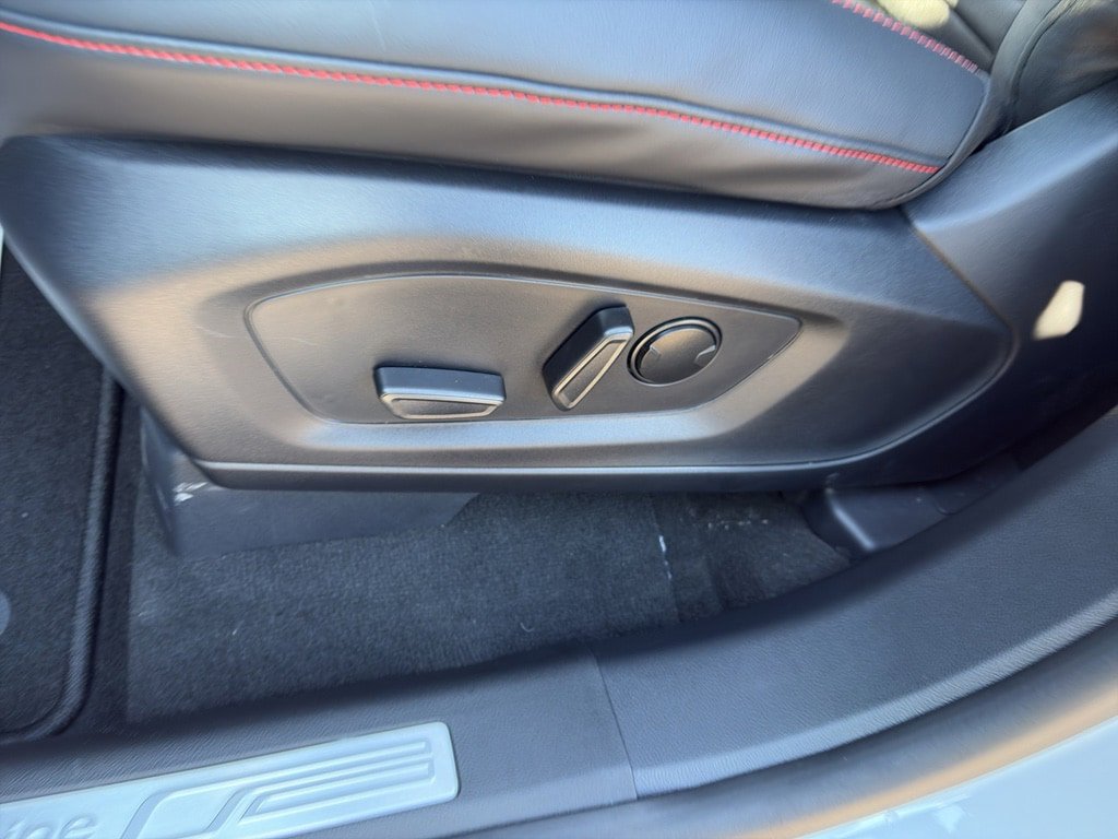 New 2026 Ford Explorer ST-Line w/ ST-Line Street Pack image 26