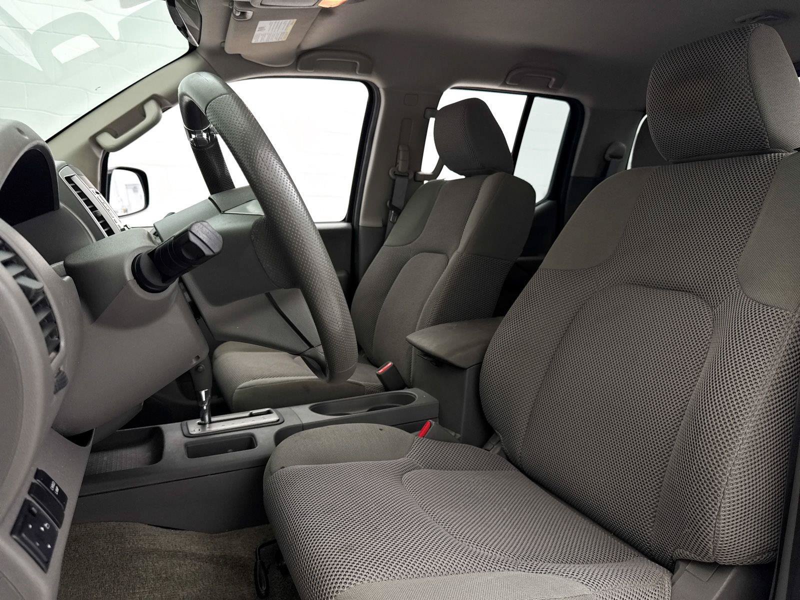 Used 2017 Nissan Frontier SV RWD image 14