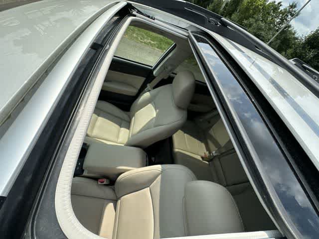 Used 2019 Subaru Outback 3.6R Limited AWD/4WD image 6
