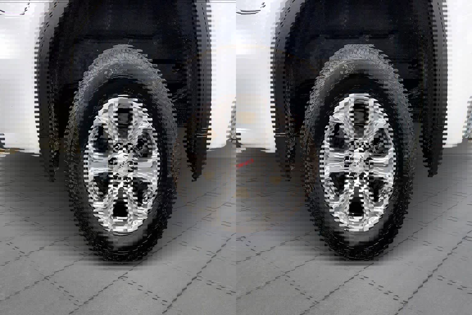 Used 2025 GMC Sierra 1500 SLT image 10