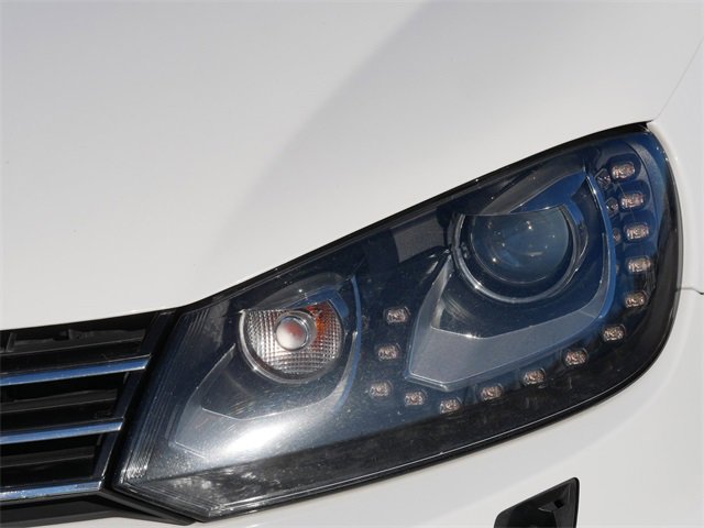 Used 2014 Volkswagen Eos Executive image 10