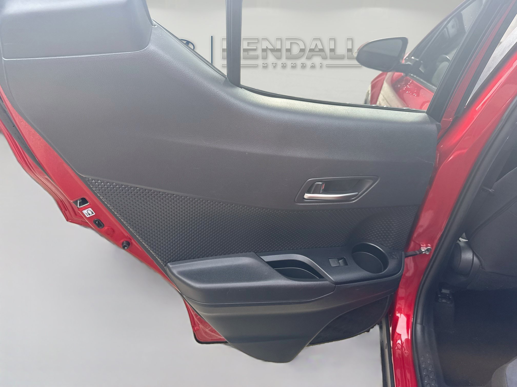 Used 2021 Toyota C-HR XLE FWD image 22