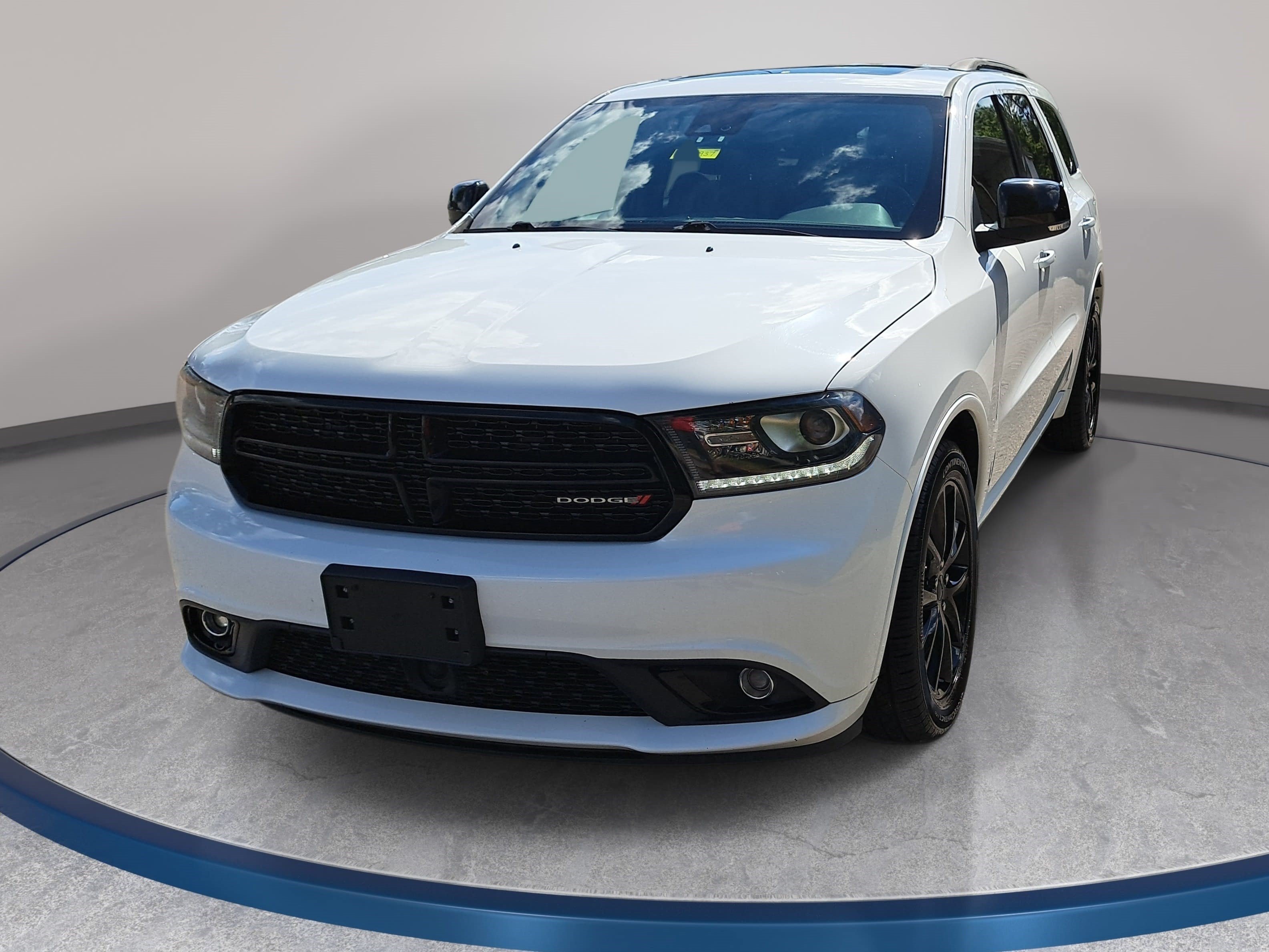 Used 2017 Dodge Durango R/T w/ Technology Group AWD/4WD image 1