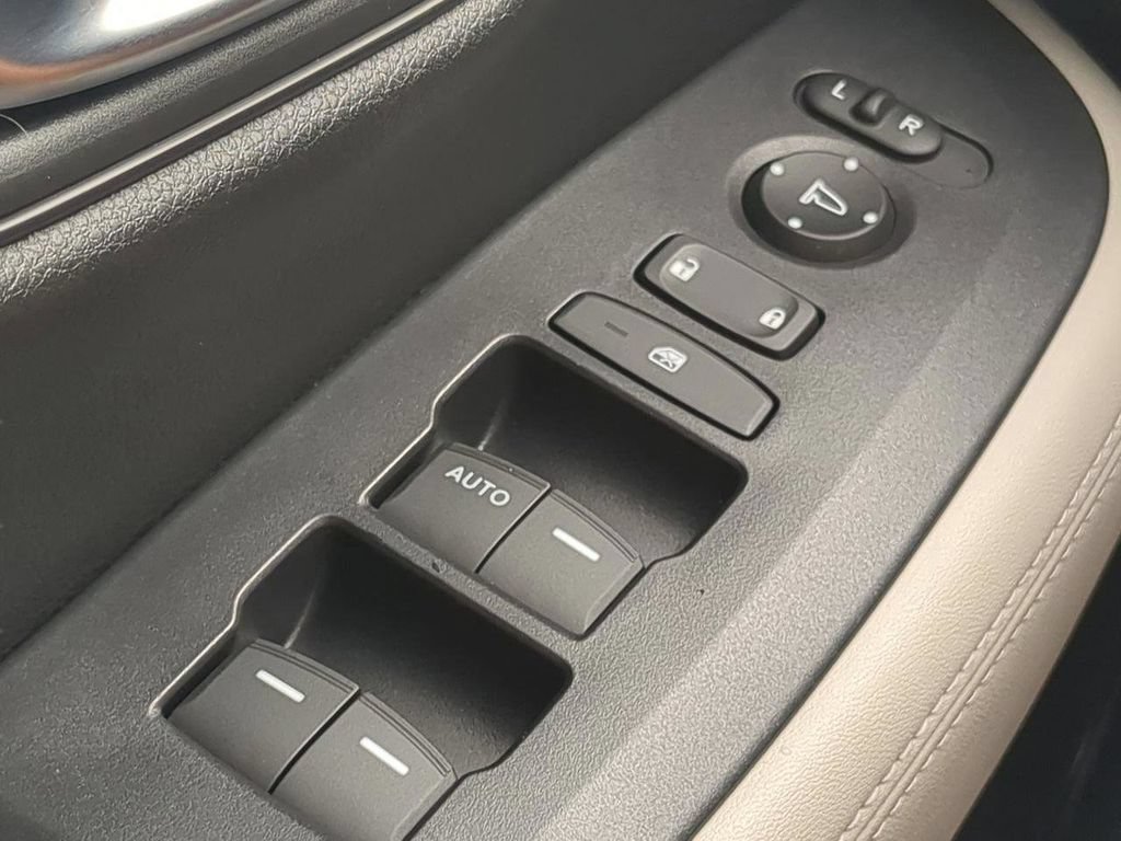 Certified 2024 Honda HR-V LX image 22