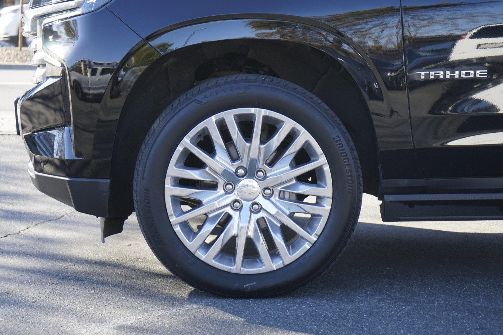 Used 2023 Chevrolet Tahoe High Country image 12