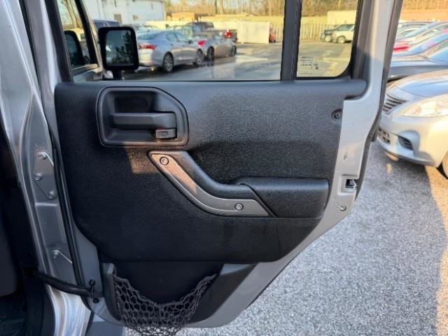 Used 2013 Jeep Wrangler Unlimited Sport image 28