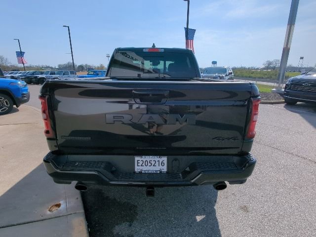 New 2026 RAM 1500 4x4 Crew Cab image 8