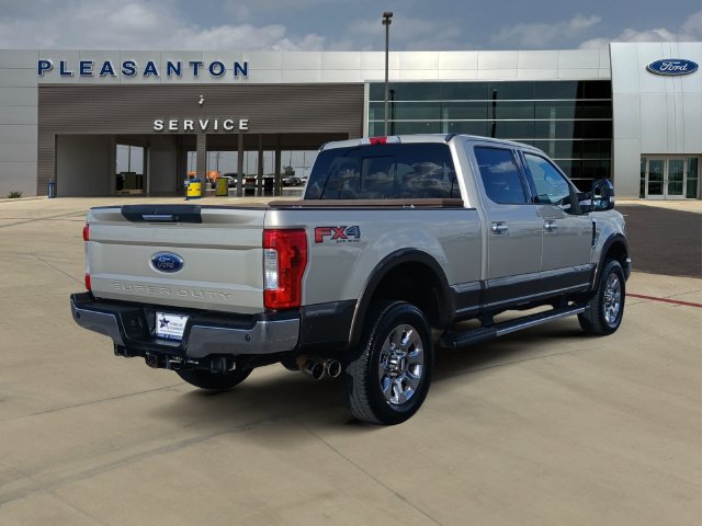 Used 2017 Ford F250 Lariat w/ Chrome Package AWD/4WD image 5