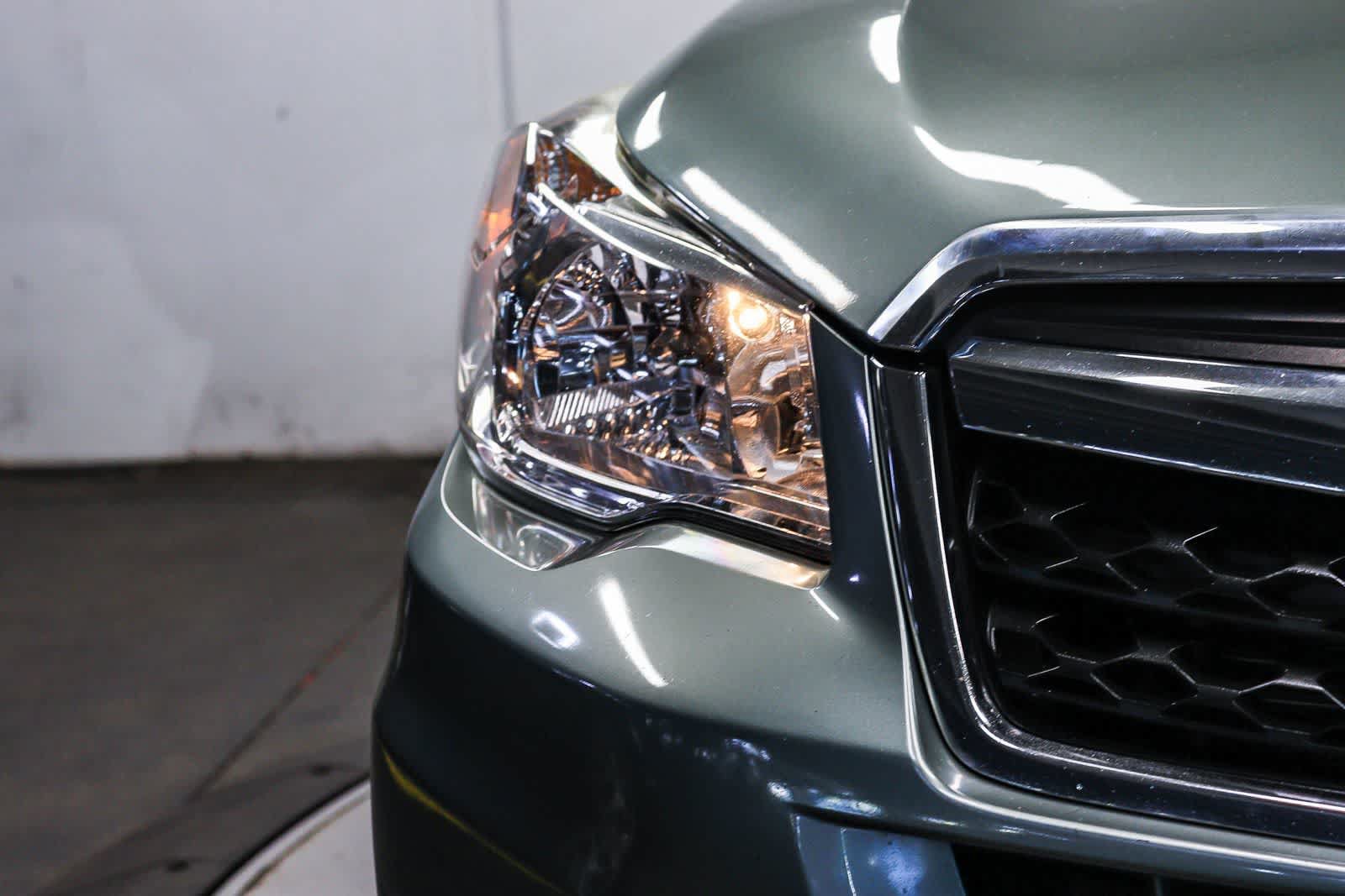 Used 2016 Subaru Forester 2.5i w/ Alloy Wheel Package AWD/4WD image 7