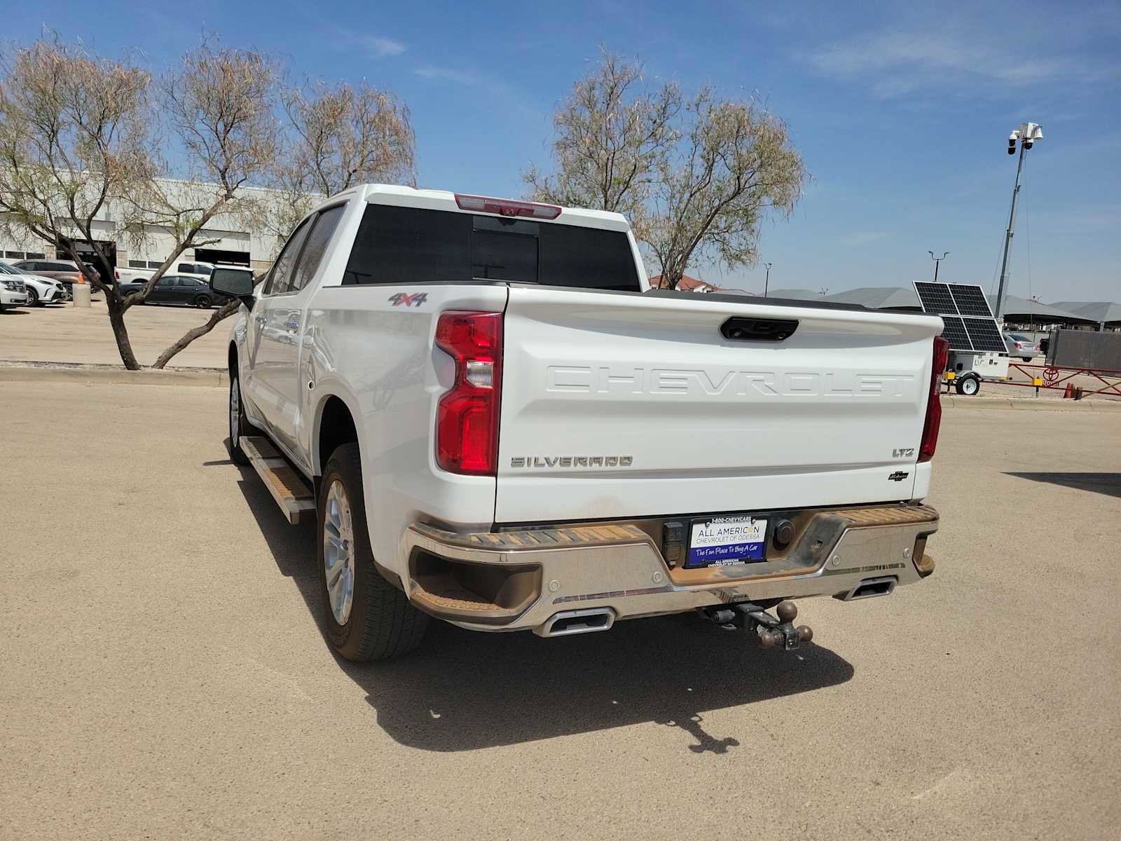 Used 2023 Chevrolet Silverado 1500 LTZ w/ Technology Package image 8
