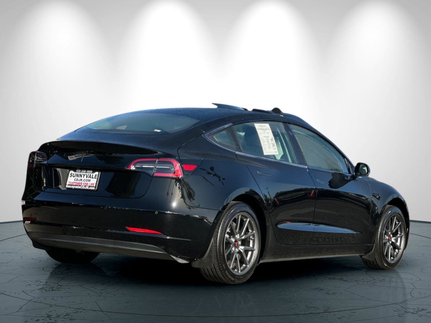 Used 2019 Tesla Model 3 Standard Range Plus RWD image 4