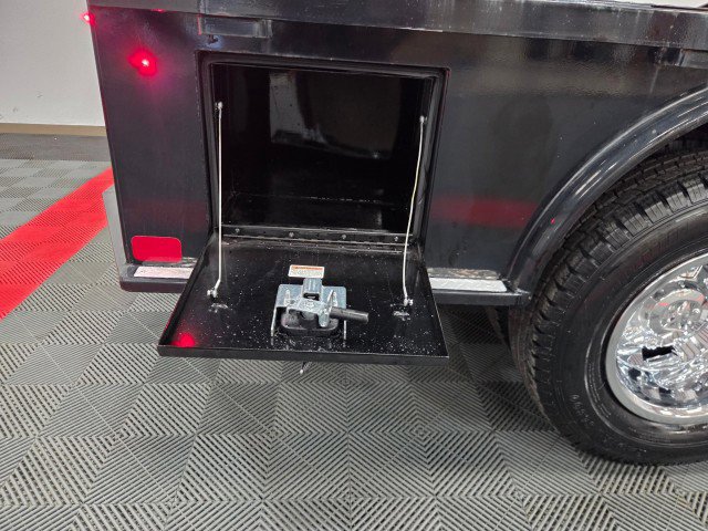 Used 2022 RAM 3500 Tradesman w/ Chrome Appearance Group image 31