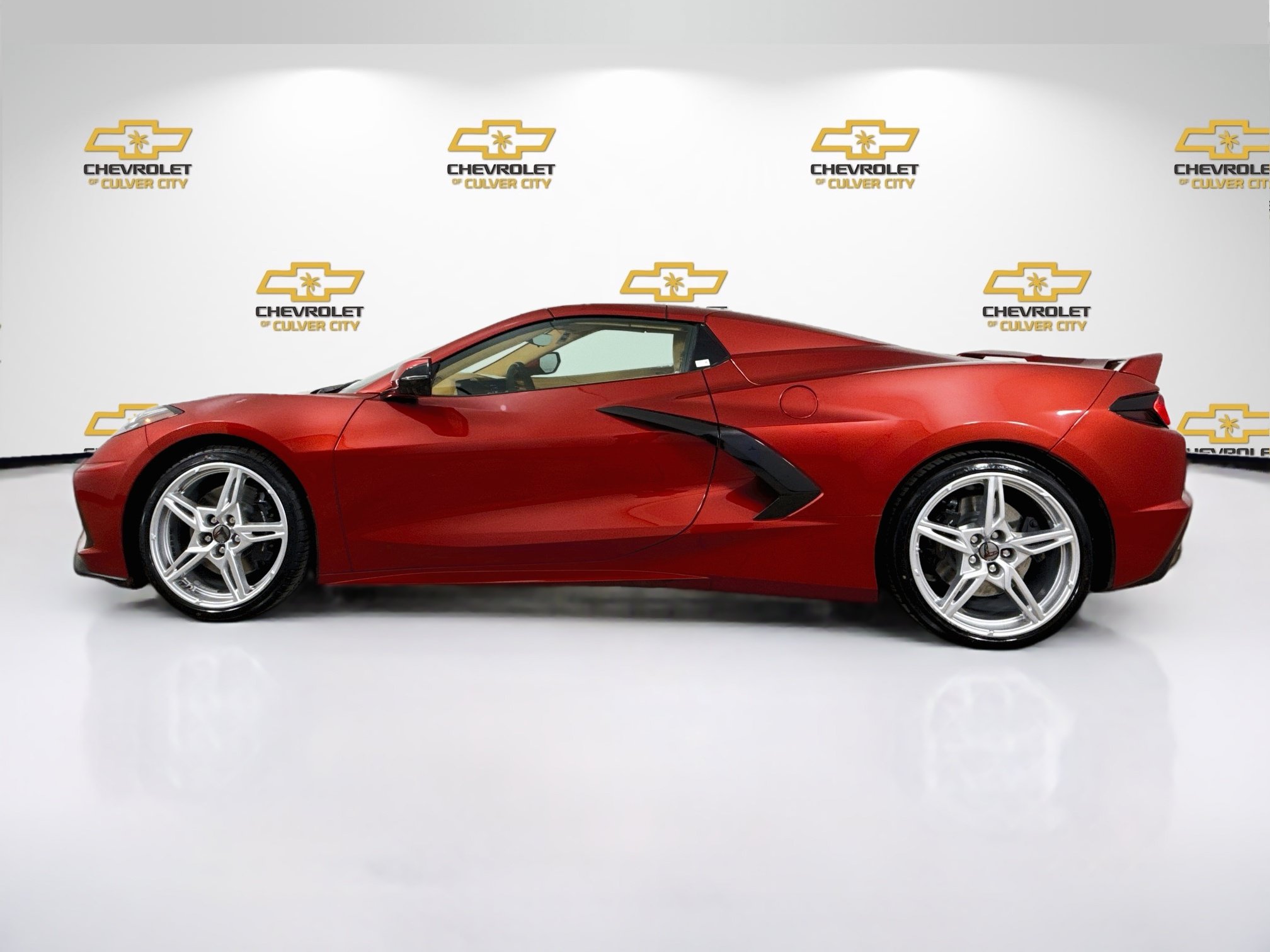 Used 2024 Chevrolet Corvette Stingray Premium Conv w/ Z51 Performance Package RWD image 5