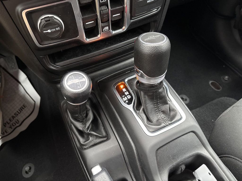 Used 2022 Jeep Gladiator Willys image 20