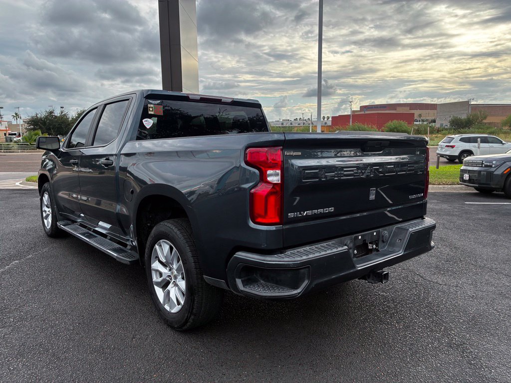 Used 2020 Chevrolet Silverado 1500 Custom w/ Custom Value Package RWD image 3