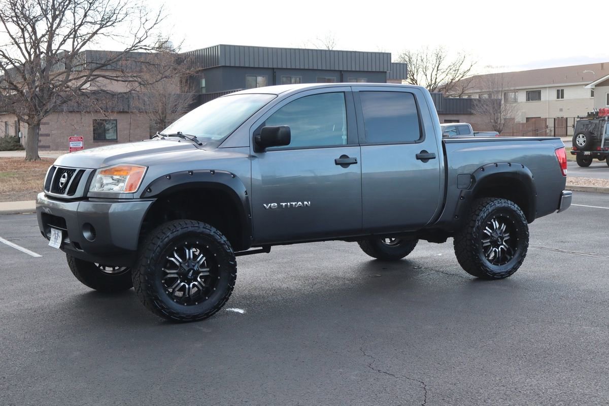 Used 2014 Nissan Titan S image 10