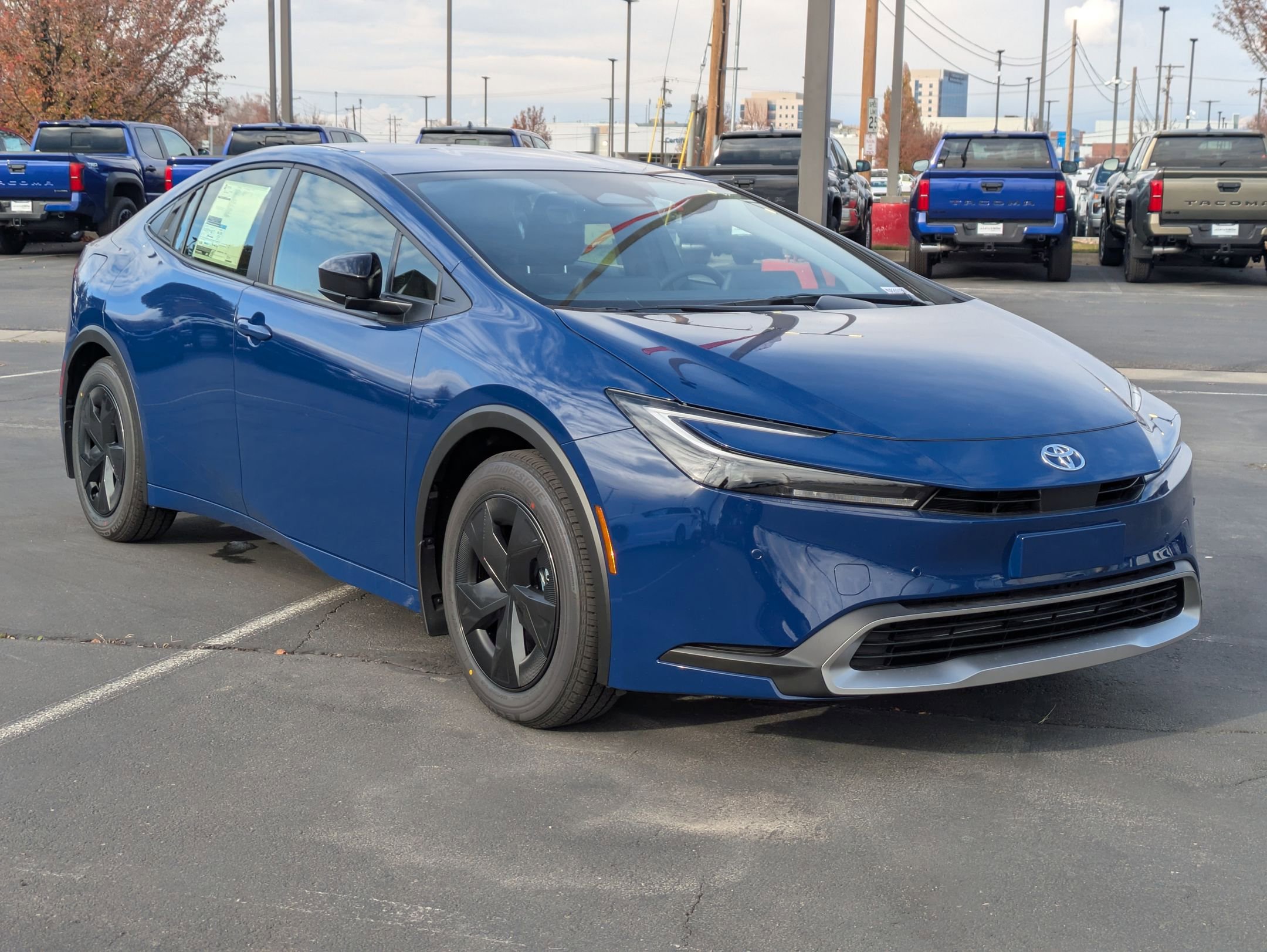 New 2026 Toyota Prius Plug-In Hybrid FWD image 8