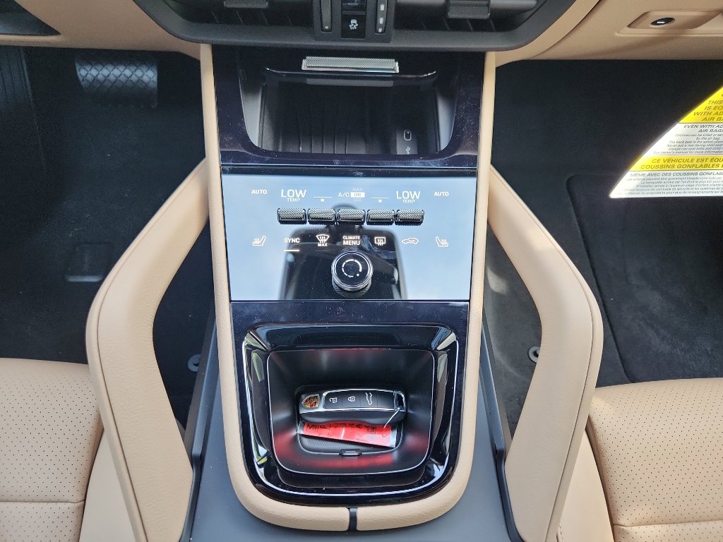 New 2026 Porsche Cayenne image 35