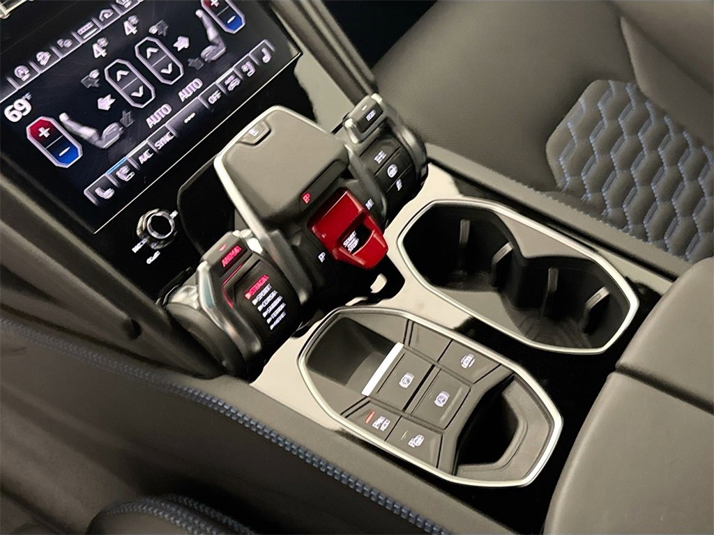 Used 2024 Lamborghini Urus S image 17