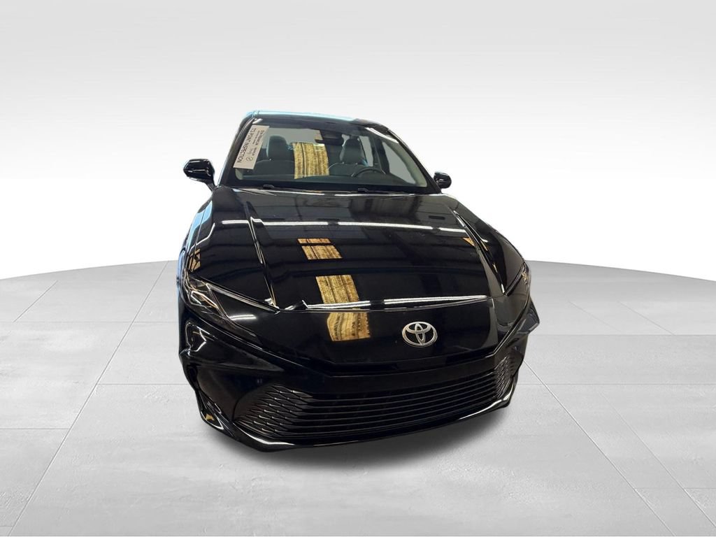 Used 2025 Toyota Camry XLE FWD image 10