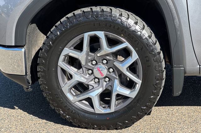 Used 2020 GMC Sierra 1500 SLT w/ SLT Premium Plus Package AWD/4WD image 45
